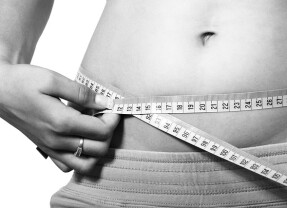 Jak skutecznie walczyć z otyłością: kluczowe strategie i zalecenia